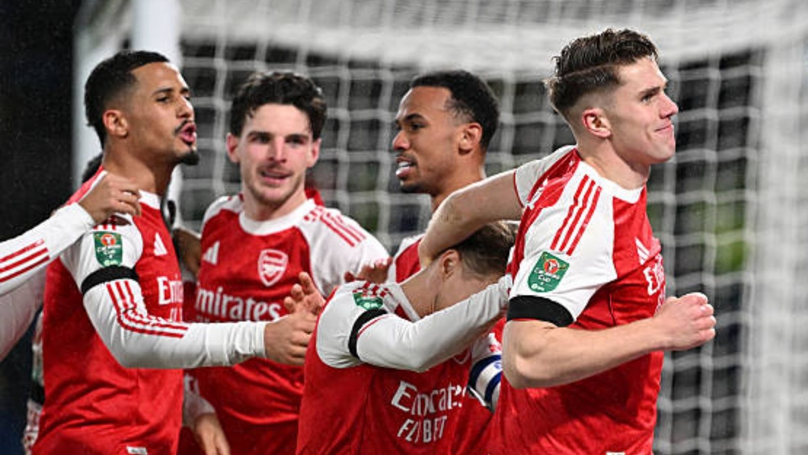 Arsenal Injury Fears as Gyokeres Spotted With Ice Pack After Chelsea Win